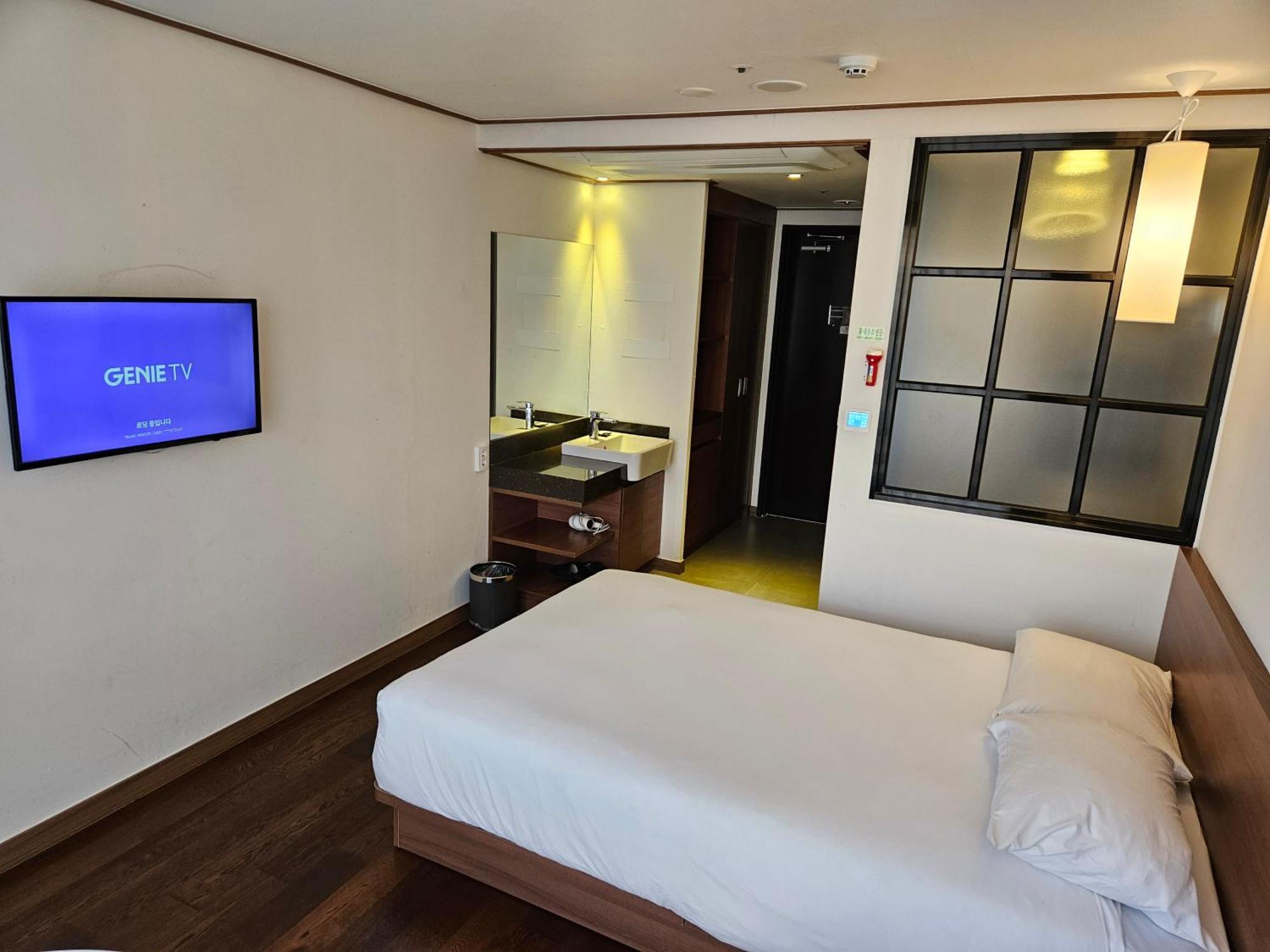 Tamara Jeju Hotel Seogwipo Exterior photo