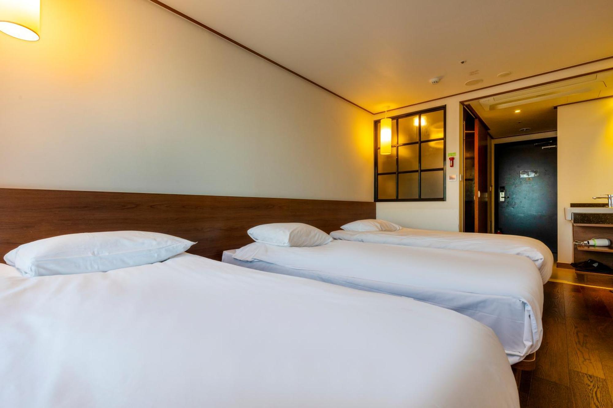 Tamara Jeju Hotel Seogwipo Exterior photo