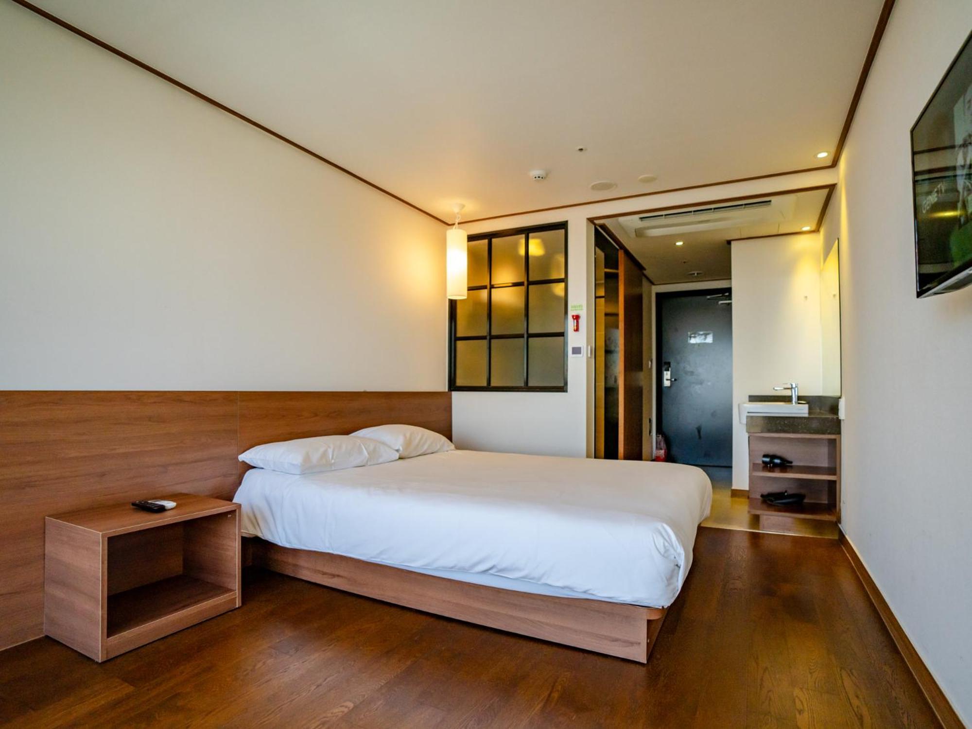 Tamara Jeju Hotel Seogwipo Exterior photo